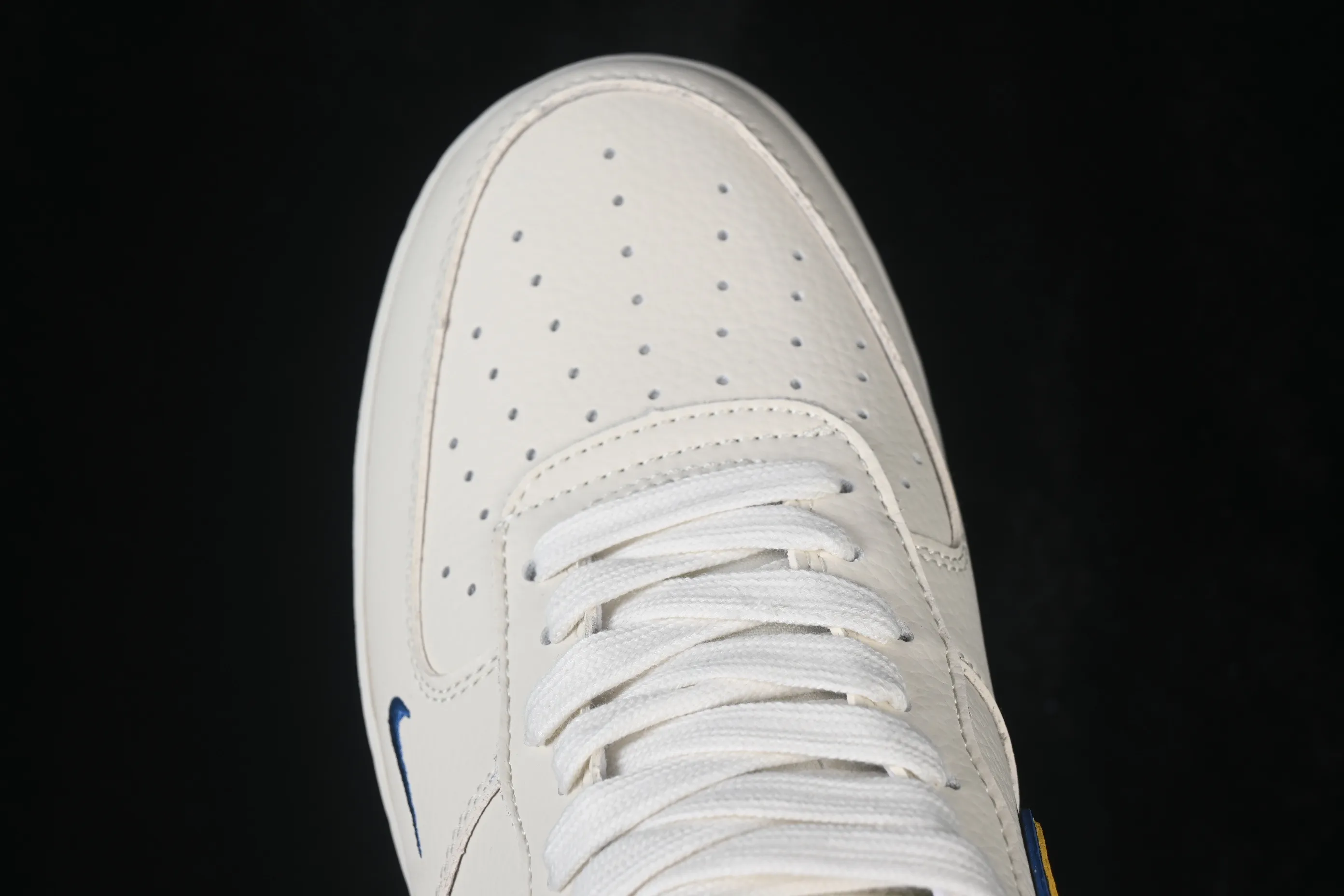 All categories Nk Air Force 1 Air Force series Nk Air Force 1 Low Air Force low-top Nike Air Force 1'07 Low Yellow and blue contrast Air Force 1 low-top casual sneakers FV3694-112
